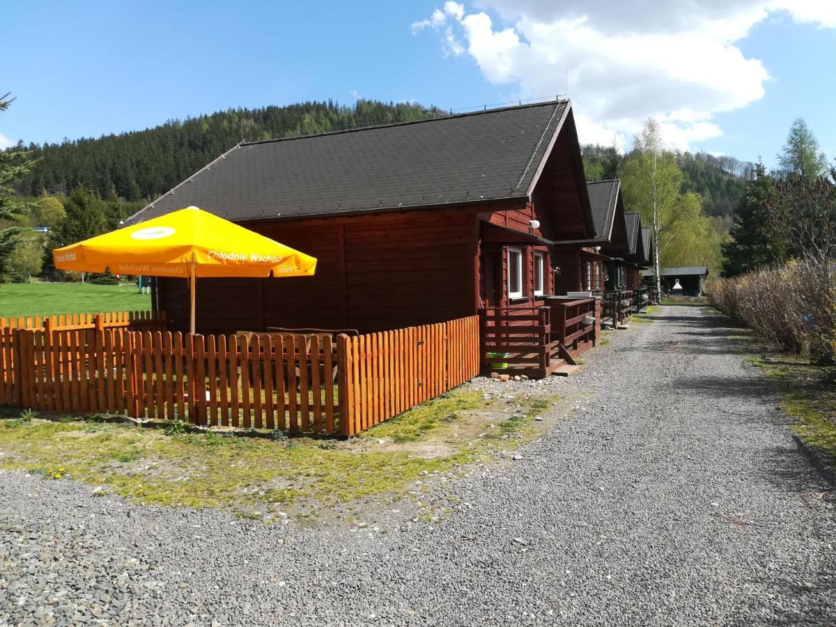 Stanica Pod Zadzierna Domki Caloroczne Lubawka Exterior photo